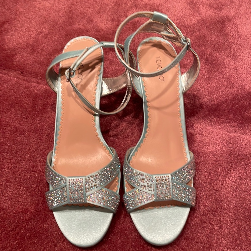 Size 9 Tiffany Blue Satin Bling Rhinestone 3 1/2” Strappy Heel Sandal New